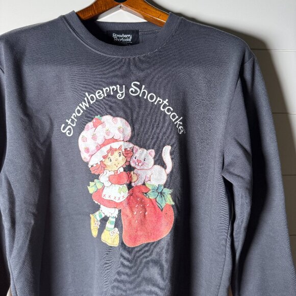 Strawberry Shortcake Long Sleeve Crew Neck Sweatshirt Dk Gray Size Small - Picture 4 of 6